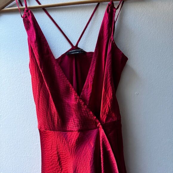 Genuine Silk BCBGMaxAzria Red High Low Gown V-neck Sleeveless - Picture 3 of 4